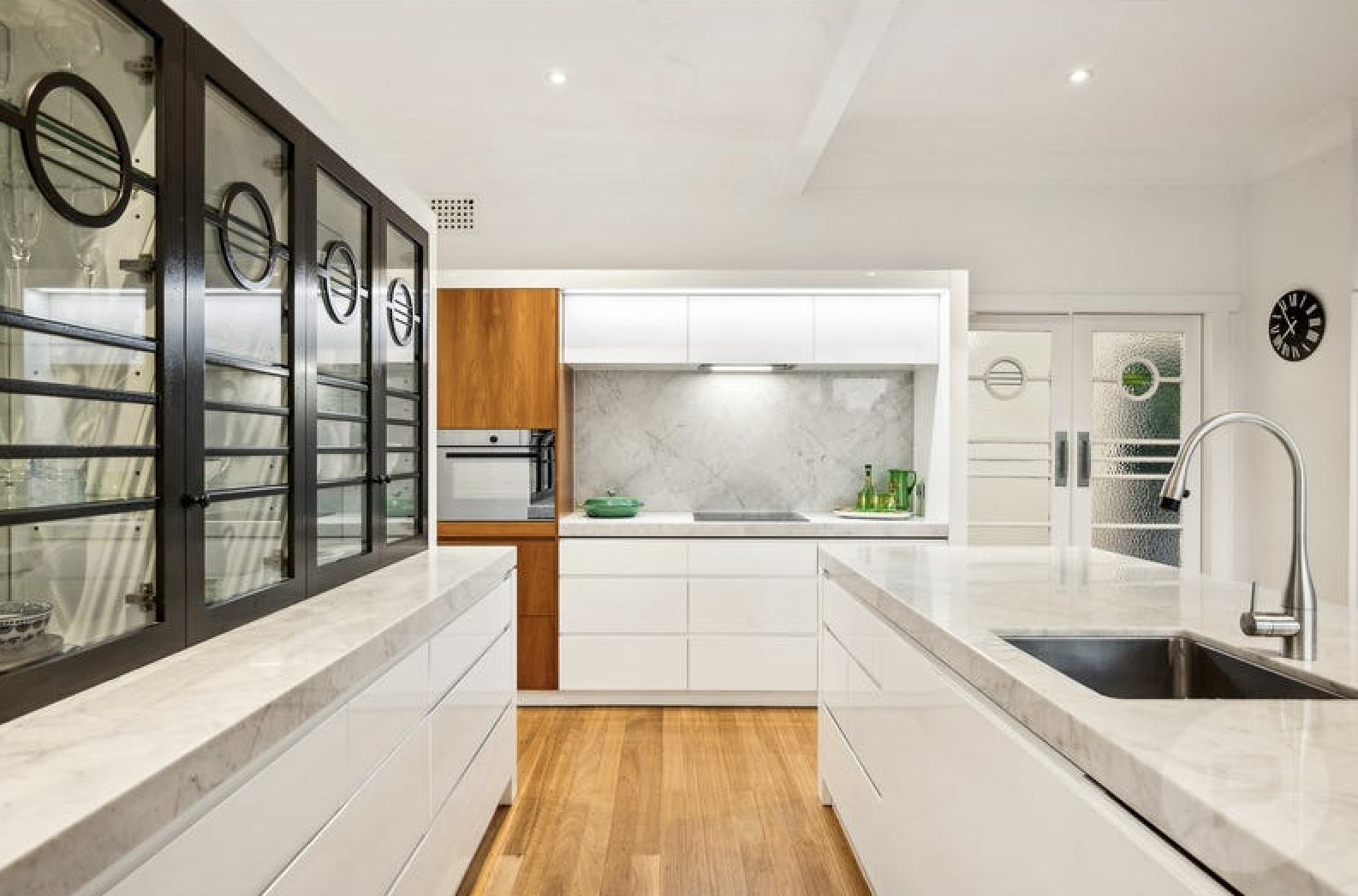34 Carroll Street kitchen